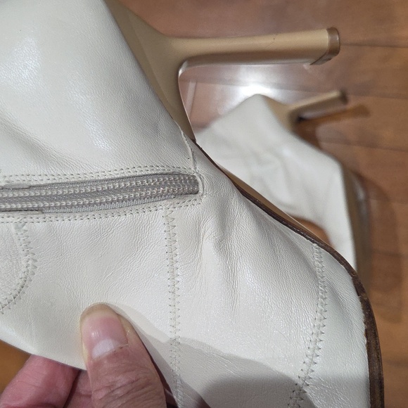 Elegant Cream Leather Calf-High David Aaron Women's Boots - Picture 5 of 12